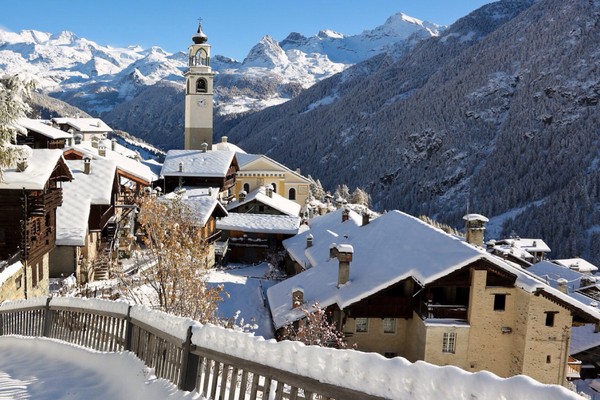 Courmayeur Cheap holidays with PurpleTravel 