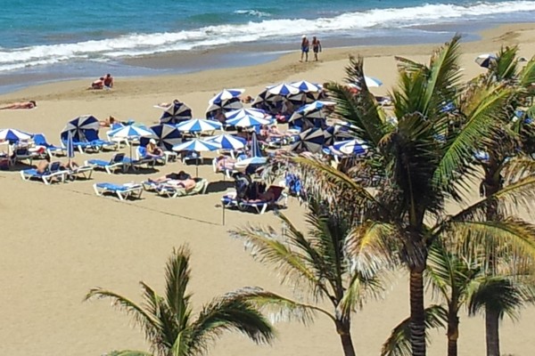 Las Canteras Cheap holidays with PurpleTravel