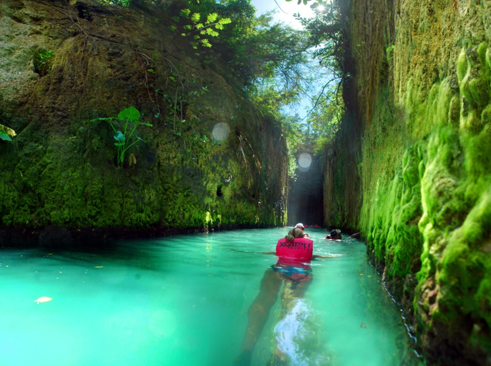 place travel xcaret