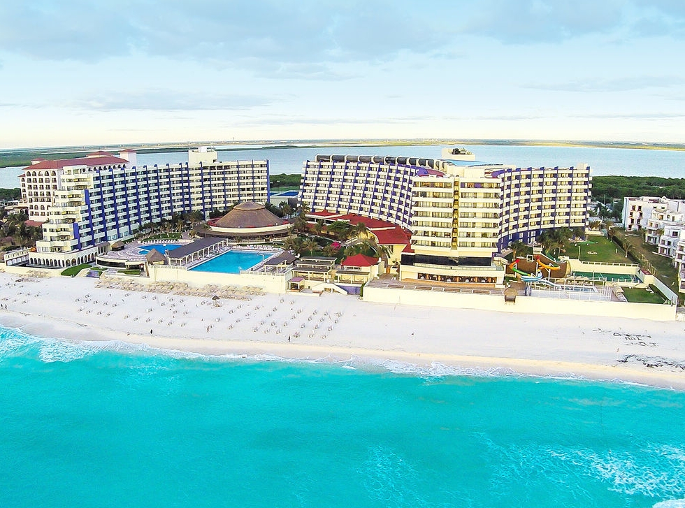 Crown Paradise Club, Cancun | Purple Travel