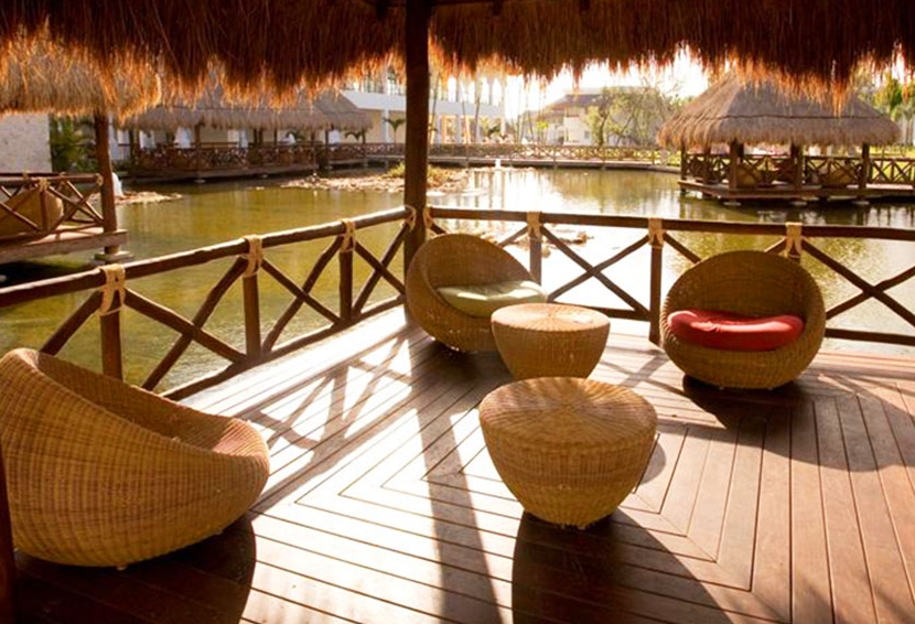 Unwind within a Mexican oasis photo