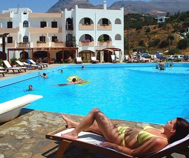 Amazing outdoor swimming pool