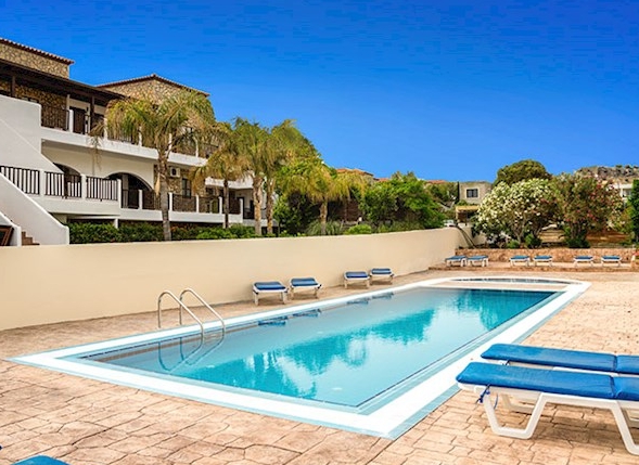 Amaryllis Beach Apartments