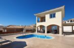 Villa - 2 Bedrooms with Pool access