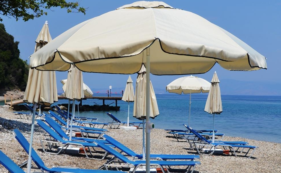 Soak up that all important sun and sea by the beach at the front