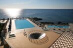 Pool overview with amazin sea viewqs