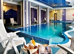 Fantastic indoor swimming pool
