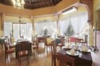 Enjoy your meals in the bright dining room of Iberostar Daiquiri