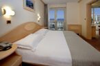 Twin bed room sea view