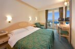 Twin bed room sea view