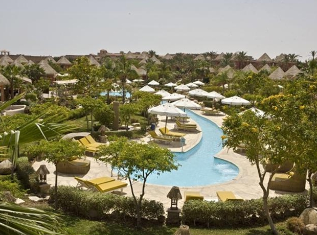 Natural surroundings to spend your days in lush greenery!