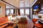 Spacious Cabins - Modern Suite with sea view