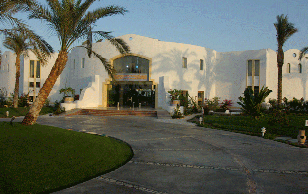 Entrance of Luna Sharm Hotel