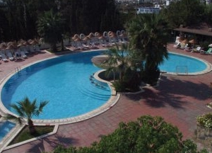 Amazing outdoor swimming pool