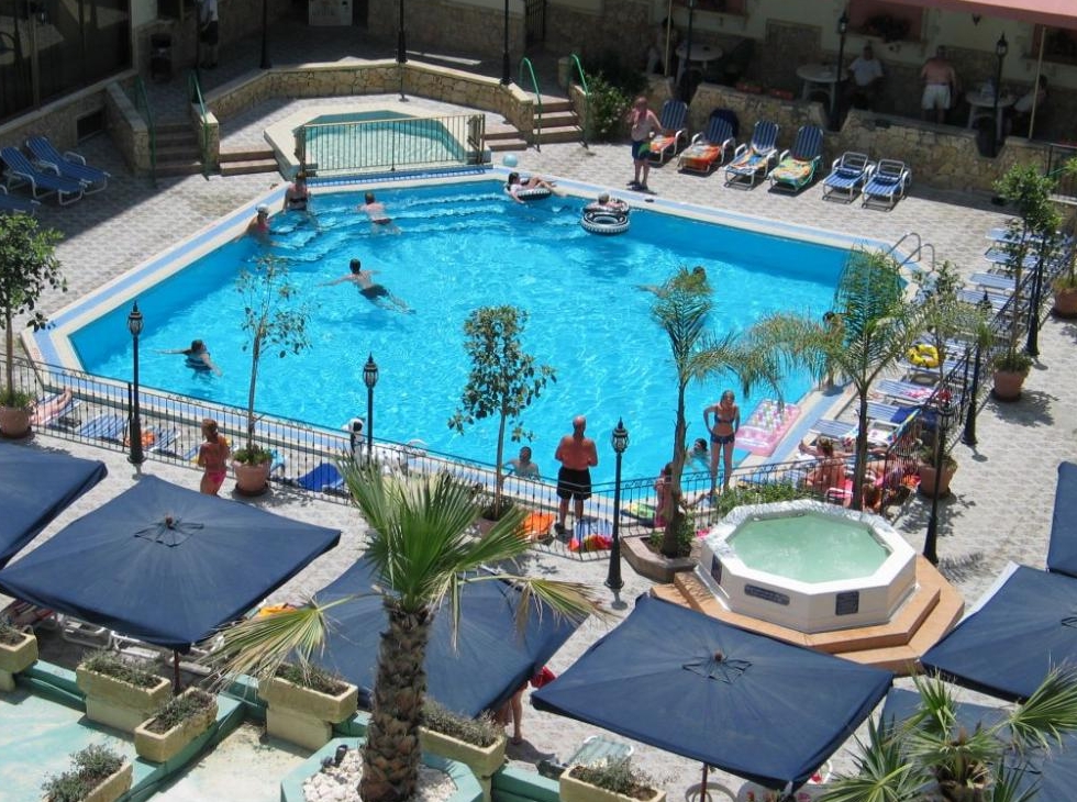 Swimming pool Swimming pool