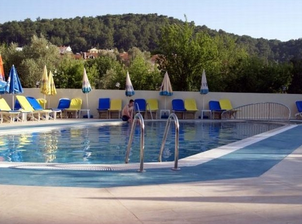 Amazing outdoor swimming pool